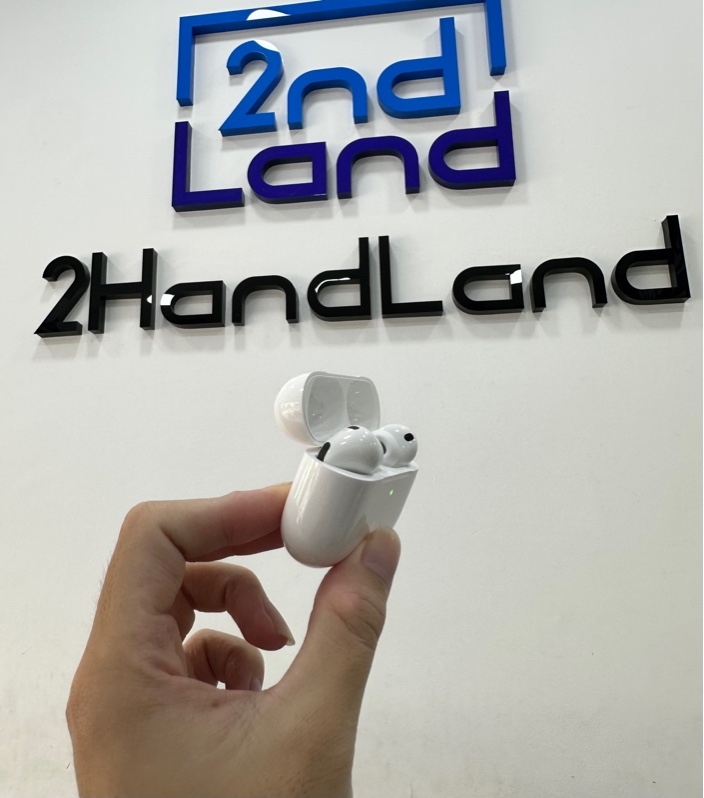 Tai nghe Airpods Pro 3 - Màu trắng - Ngoại hình 98.5% - Còn bảo hành TGDĐ tới tháng 4/2027 - Fullbox