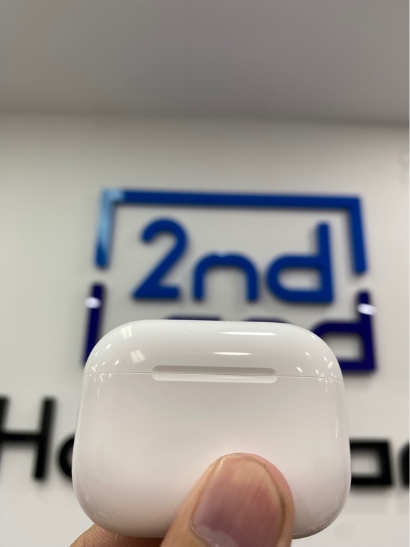 Tai nghe Airpods Pro 3 - Màu trắng - Ngoại hình: 98% - FullBox - Còn bảo hàng đến 12/2026