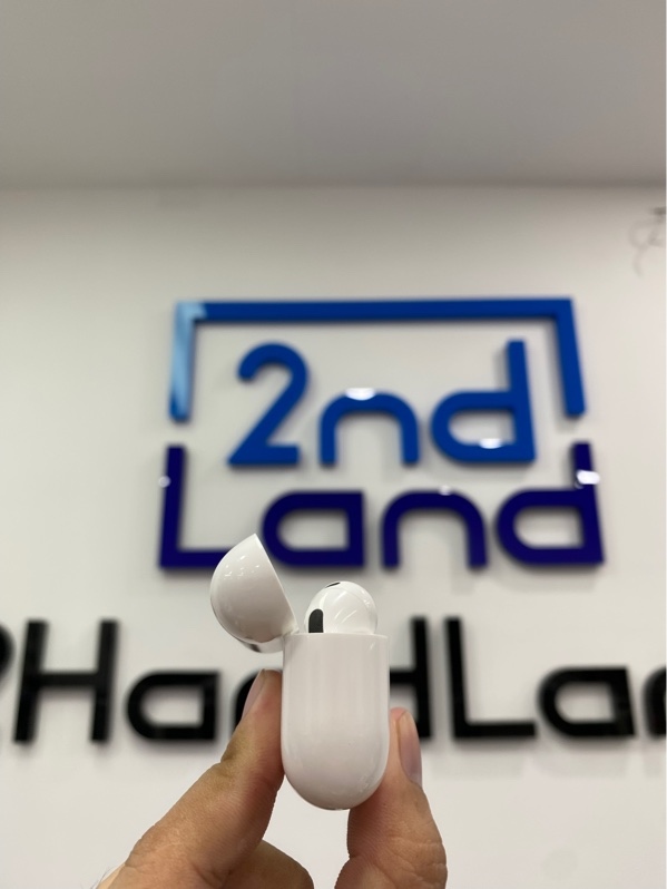 Tai nghe Airpods Pro 3 - Màu trắng - Ngoại hình: 98% - FullBox - Còn bảo hàng đến 12/2026