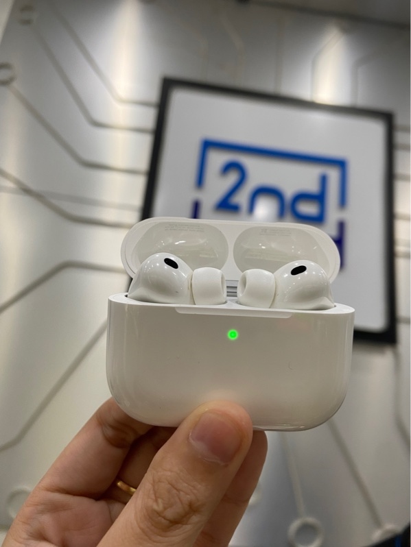 Tai Nghe Airpods Pro 3 - Màu trắng - Ngoại hình: 98% - FullBox - Còn Bảo Hành Đến 16/08/2027