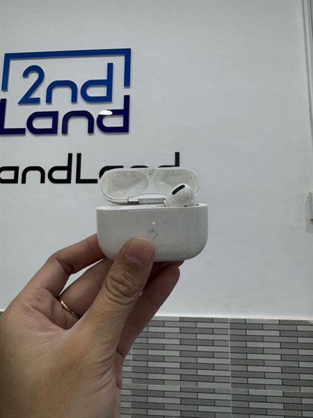 Tai nghe Airpods Pro - Màu trắng - Ngoại hình 96% - Mất 1 tai trái 1