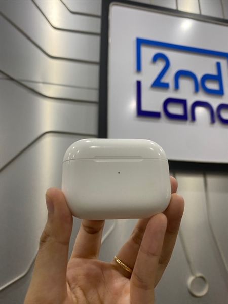 Tai nghe Airpods Pro - Màu trắng - Ngoại hình: 97% - Body