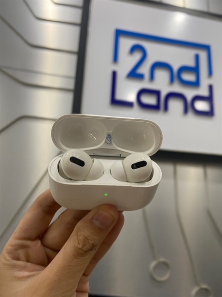 Tai nghe Airpods Pro - Màu trắng - Ngoại hình: 97% - Body 1