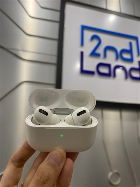 Tai nghe Airpods Pro - Màu trắng - Ngoại hình: 97% - Body 1