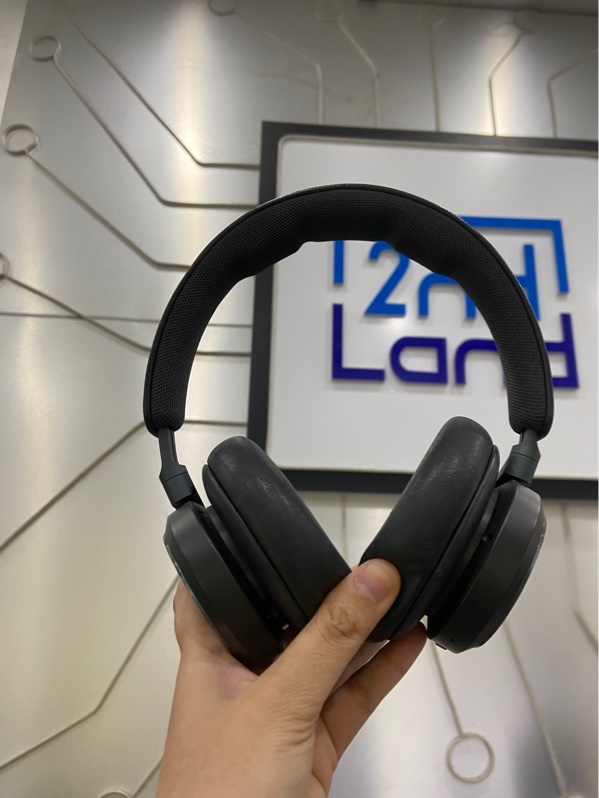 Tai nghe B&O BeoPlay HX - Màu đen - Ngoại hình: 97% - 2 đệm tai ố nhẹ - Kèm túi đựng
