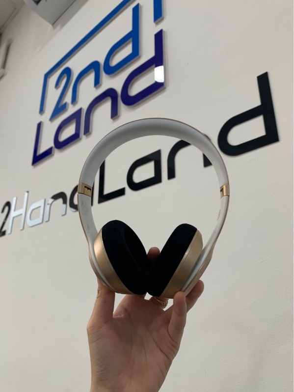 Tai nghe Beats Solo 2 Wireless - Màu vàng - Ngoại hình: 97% - Body