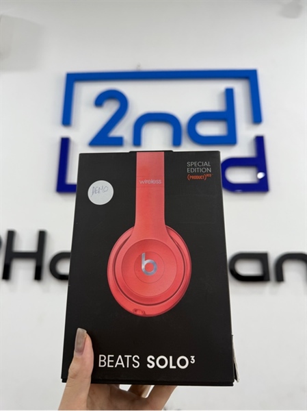 Tai nghe Beats Solo 3 - Màu đỏ - Ngoại hình 97% - Tróc đệm tai , khớp phải lỏng - Fullbox