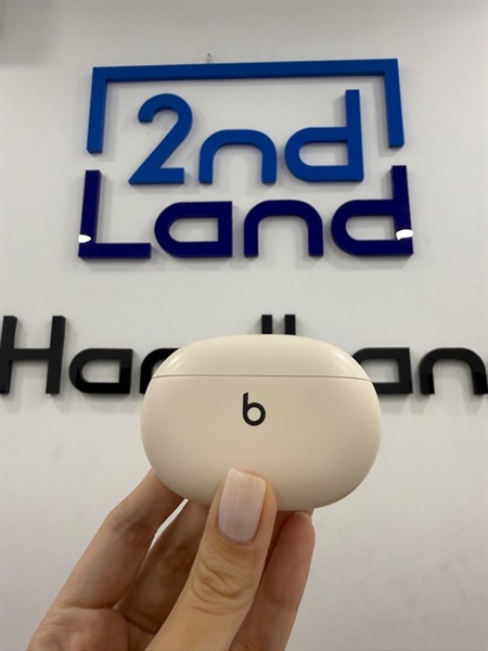 Tai nghe Beats Studio Buds+ - Màu trắng - Ngoại hình 97% - Nứt 1 bên tai - Body
