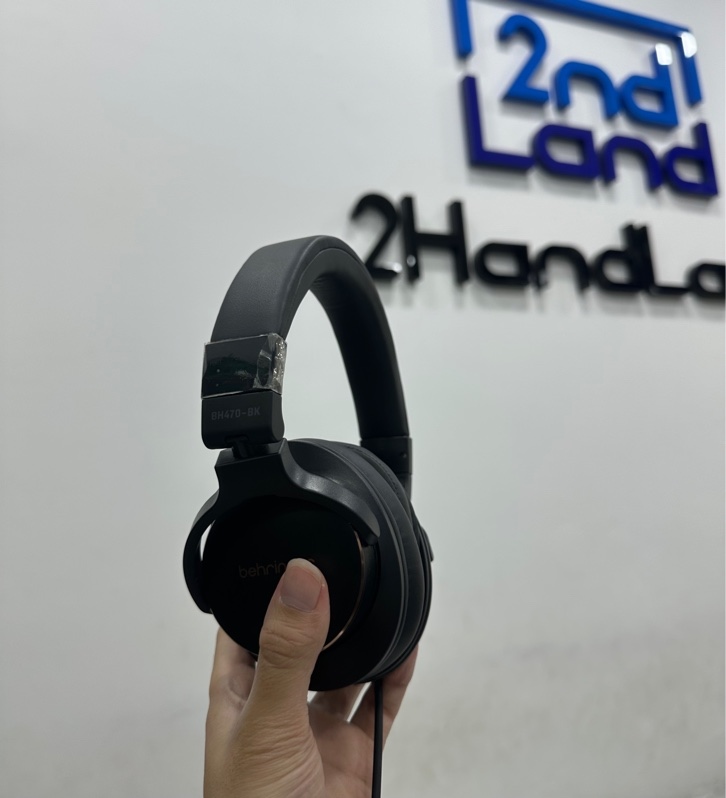 Tai nghe Behringer BH470 - Màu đen - Ngoại hình 97% - Thanh Kim loại hơi gỉ nhẹ, dắt cắm 3.5 bị oxy hoá theo thời gian sử dụng - Fullbox