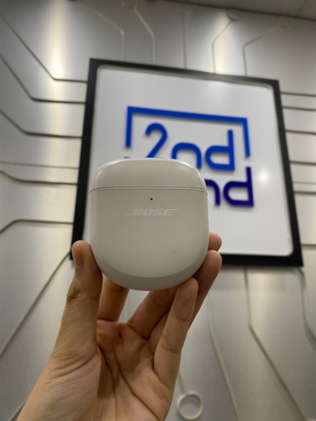 Tai nghe Bluetooth Bose Quiet Comfort Earbuds - Màu kem - Ngoại hình: 97% - Không lên nguồn - Body