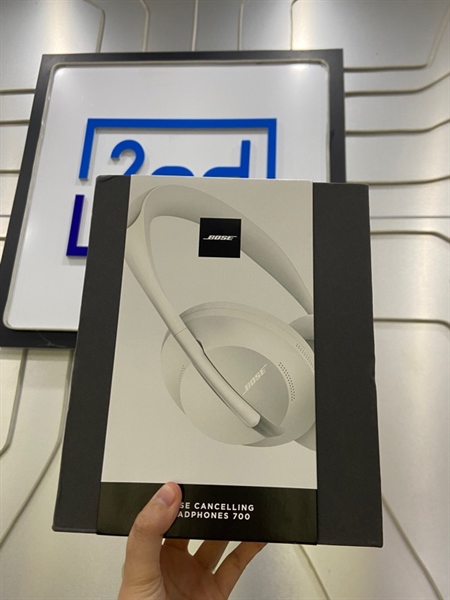 Tai nghe Bose Noise Cancelling Headphones 700 - Màu trắng - Openbox