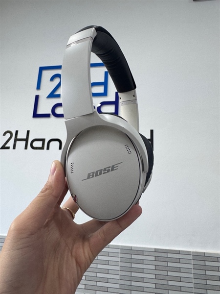 Tai nghe Bose Quiet ComFort 45 - Màu trắng - Ngoại hình 98% - Đã thay đệm - Body, kèm túi 2