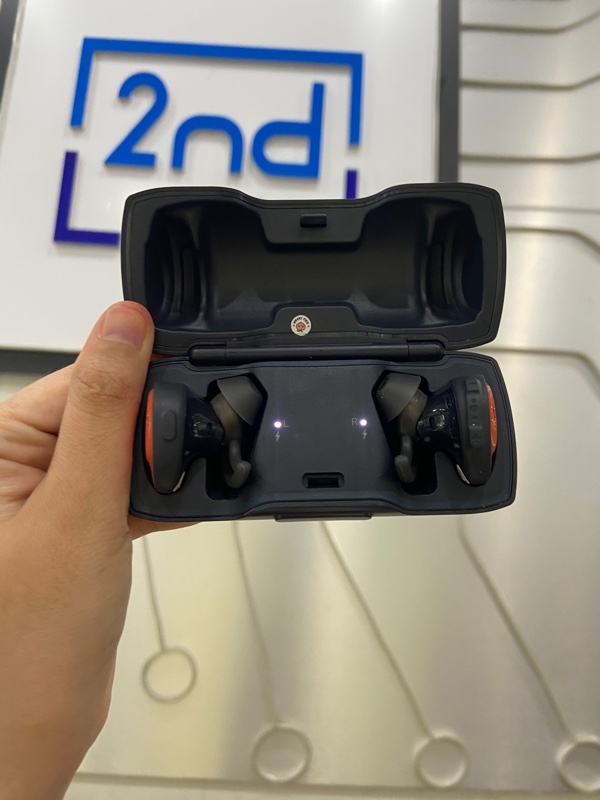 Tai nghe Bose SoundSport Free - Màu đen cam - Ngoại hình: 97.5% - Body