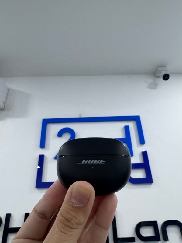 Tai nghe Bose Ultra Open Earbuds - Màu đen - Ngoại hình 98% - Case xước nhẹ - Fullbox