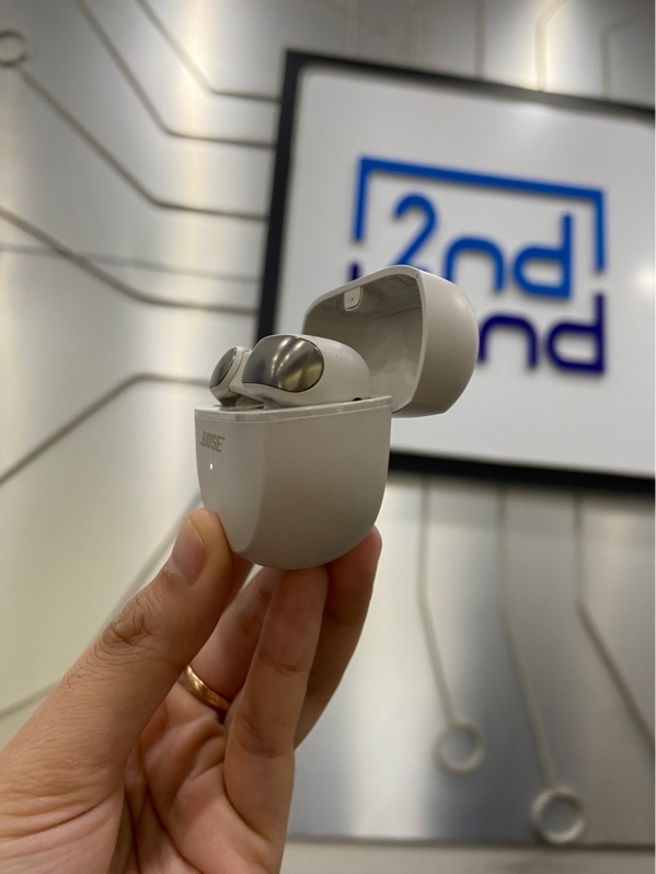 Tai nghe Bose Ultra Open Earbuds - Màu kem - Ngoại hình: 97% - Ố nhẹ - Kèm Box