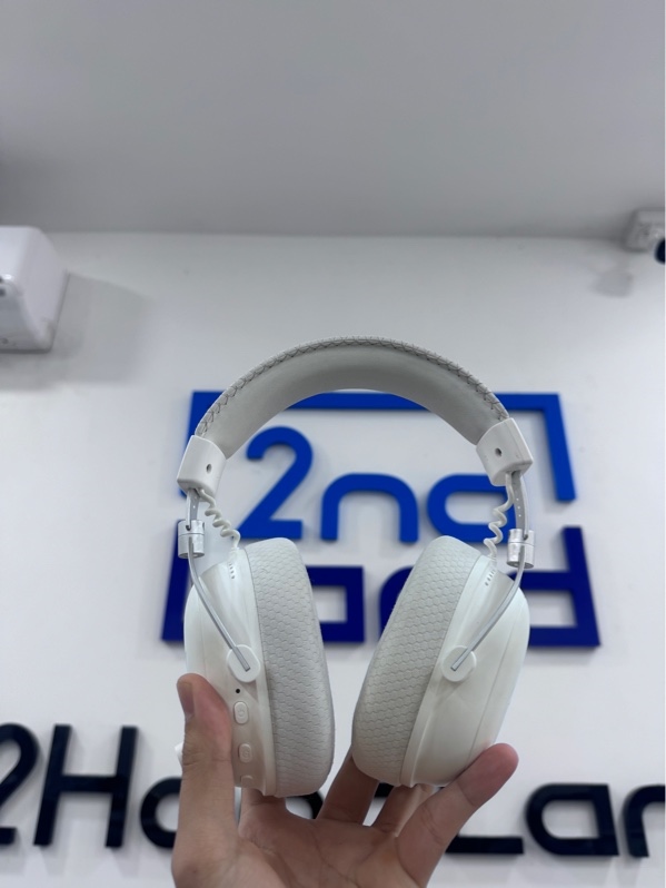 Tai nghe chụp tai Mchose V9 tubro plus - Màu trắng - Ngoại hình 97% - Ố nhẹ - Fullbox, kèm 1 đế sạc