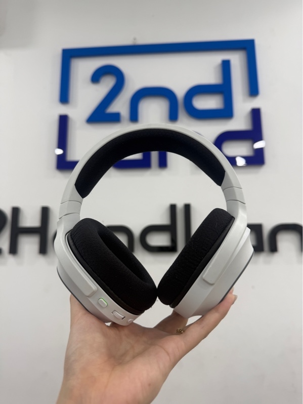 Tai nghe chụp tai Razer Barracuda x Chroma - Màu trắng - Ngoại hình 98% - Kèm 1 mic , 1 đầu chuyển Usb-A , 1 dongle C