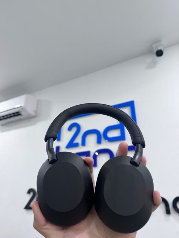 Tai nghe chụp tai Sony WH-1000XM5 - Màu đen - Ngoại hình 97.5% - Trầy xước nhẹ - Body
