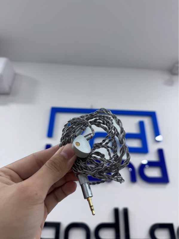 Tai nghe dây 3.5mm Moondrop Aria 2 - Màu bạc - Ngoại hình 97% - Body