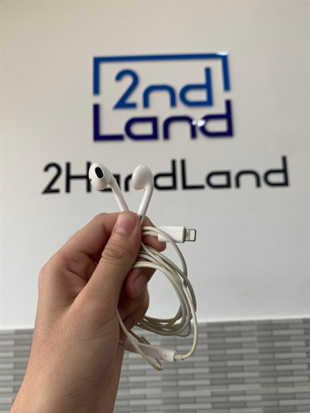 Tai nghe dây Apple Lightning - Màu trắng - Ngoại hình: 97% - Body 1
