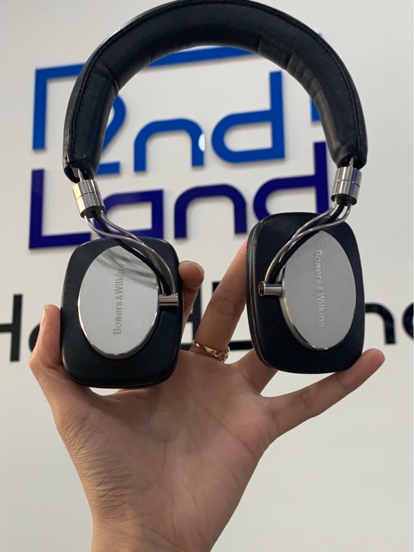 Tai nghe dây Bowers & Wilkins P5 - Màu đen - Ngoại hình: 98% - Kèm túi