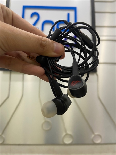 Tai nghe dây ROG Central 2 - Màu đen - Ngoại hình: 98% - Tai trái nhỏ - Body