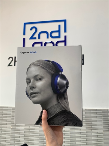 Tai nghe Dyson Zone - Màu xanh - Ngoại hình: 98% - Fullbox 10