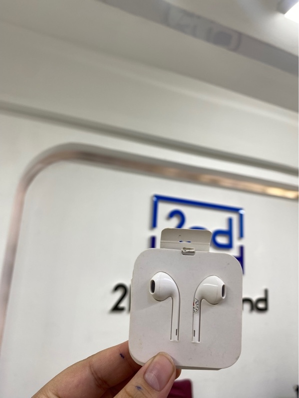 Tai nghe EarPods Lightning - Màu trắng - Ngoại hình 97% - Body