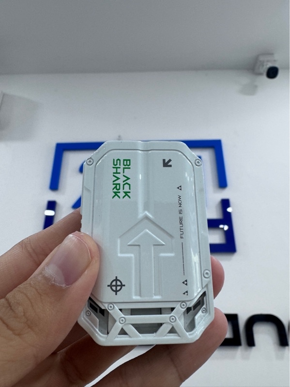Tai nghe gaming T11 Blackshark - Màu trắng - Ngoại hình 97,5% - Mòn chữ, cấn góc nhẹ - Body