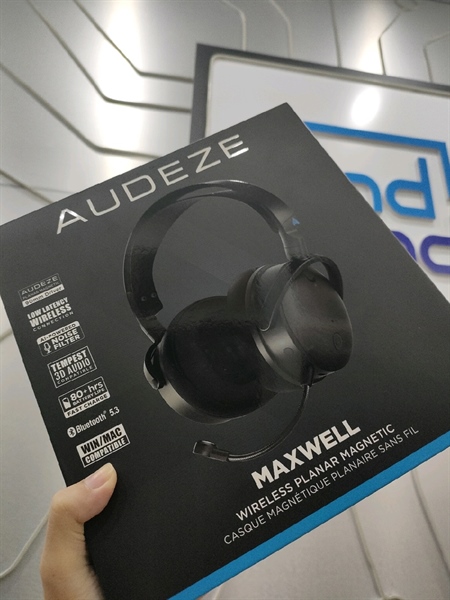 Tai nghe HeadPhone Audeze Maxwell BT - Màu đen - Ngoại hình 98% - 3 mode Bluetooth, Receiver type C , dây CtoC - Kèm 1 mic, 1 dây CtoC, 1 receiver typeC, 1 dây Aux 3.5, 1 dây chuyển đổi C to USB - FullBox