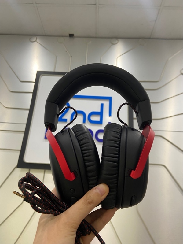 Tai nghe HyperX Cloud III - Màu đen - Ngoại hình: 98% - FullBox