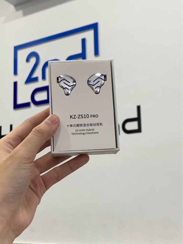 Tai nghe iem KZ-ZS10 pro - Màu bạc - Ngoại hình: 97% - Box