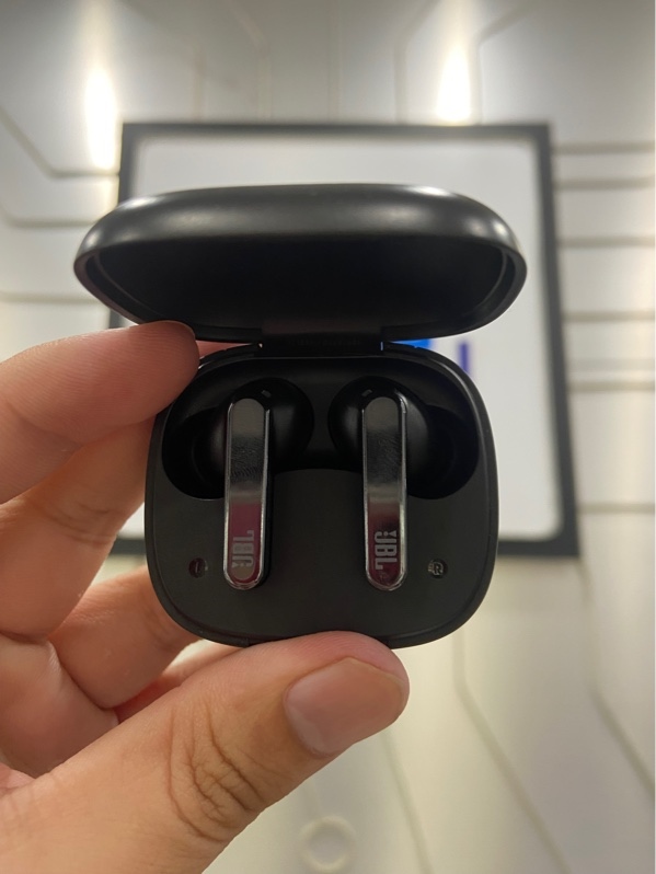 Tai nghe JBL Live Pro 2 TWS - Màu đen - Ngoại hình: 97% - Body