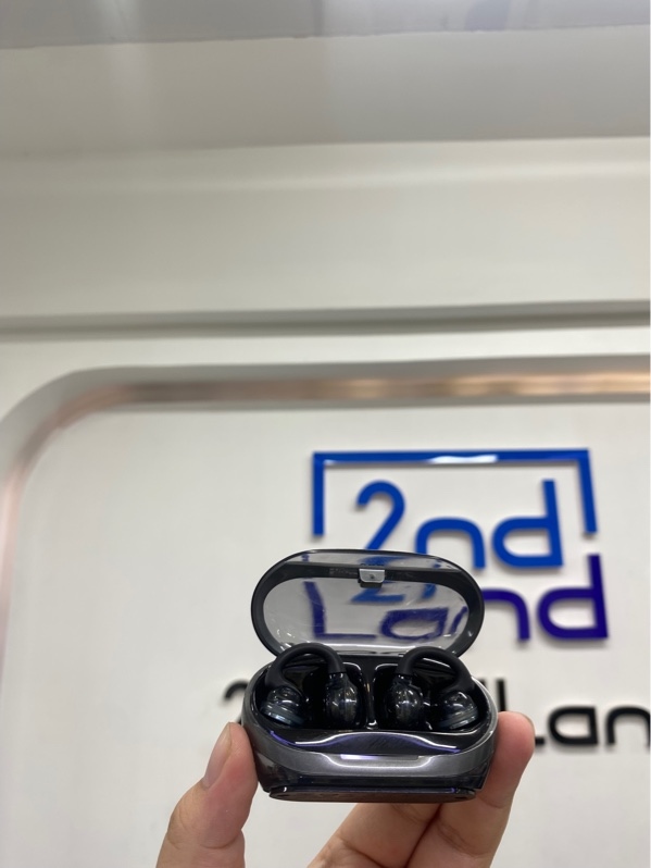 Tai nghe JBL Soundgear Clips - Màu đen - Ngoại hình 98% - Chưa đăng ký bảo hành - Kèm Box
