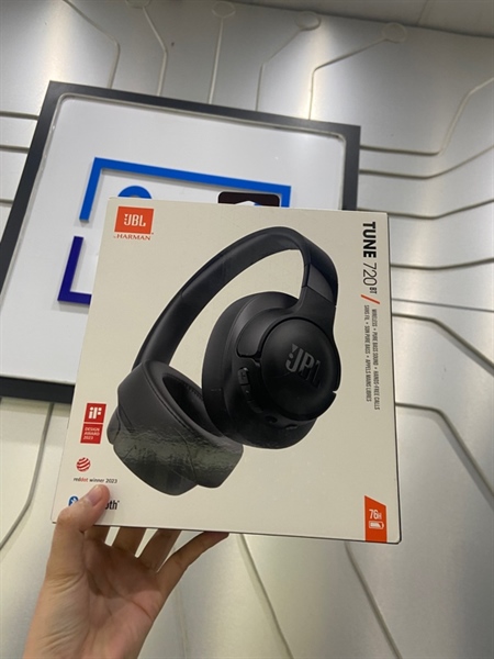 Tai nghe JBL TUN720BT - Màu đen - Newseal