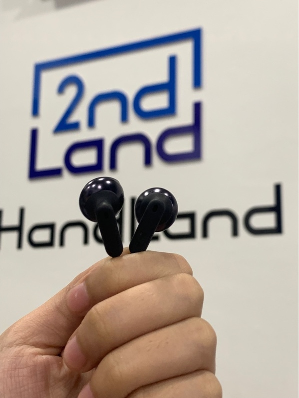 Tai nghe JBL tune 215bt - Màu đen - Ngoại hình: 97% - Body