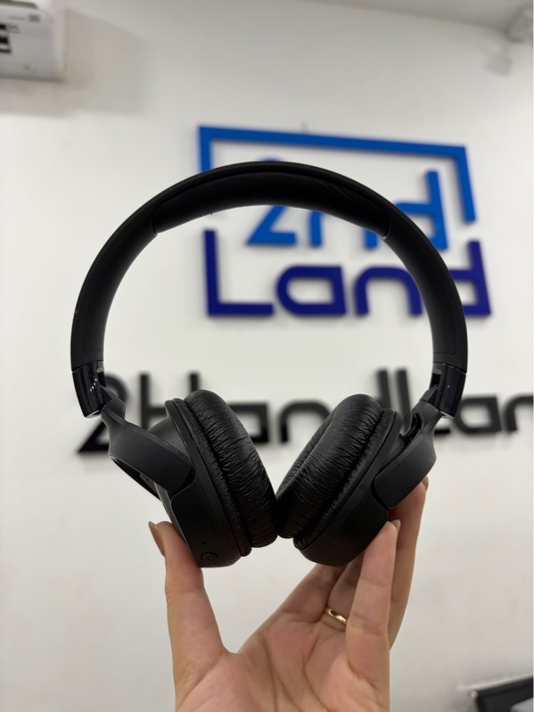 Tai nghe JBL Tune 520BT - Màu đen - Ngoại hình 97% - da bong nhẹ - body