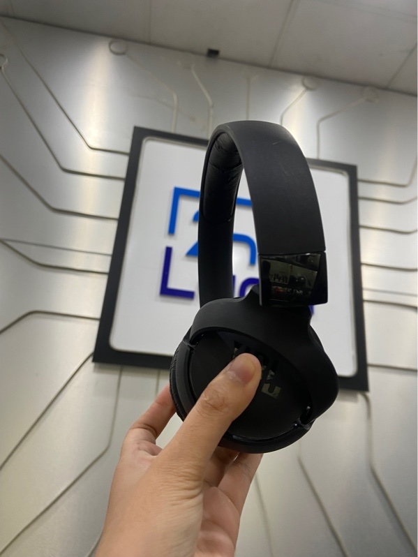 Tai nghe JBL Tune 520BT - Màu đen - Ngoại hình: 97% - Nứt đệm đầu, rách đệm tai - Body