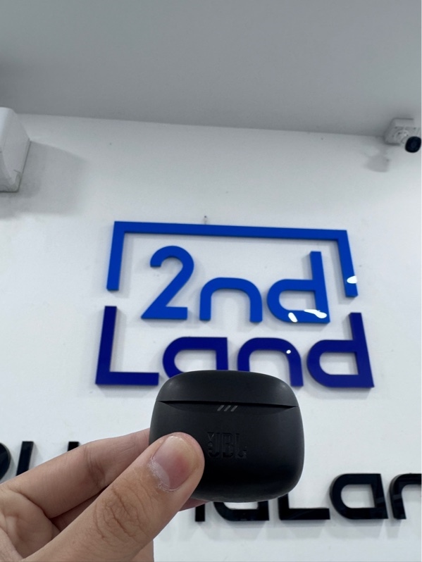 Tai nghe JBL Tune Buds 2 - Màu đen - Ngoại hình 98% - Case xước nhẹ - Fullbox