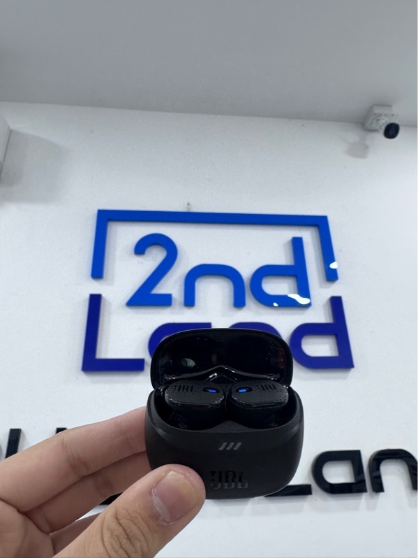 Tai nghe JBL Tune Buds 2 - Màu đen - Ngoại hình 98% - Case xước nhẹ - Fullbox