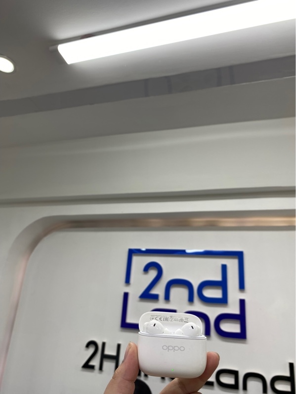 Tai nghe không dây OPPO Enco Buds3 Pro - Màu trắng - Ngoại hình 97% - Body