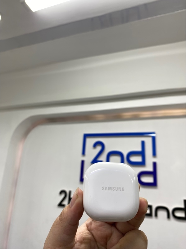 Tai nghe không dây Samsung Galaxy Buds 2 - Hộp trắng tai đen - Ngoại hình 98% - Fullbox