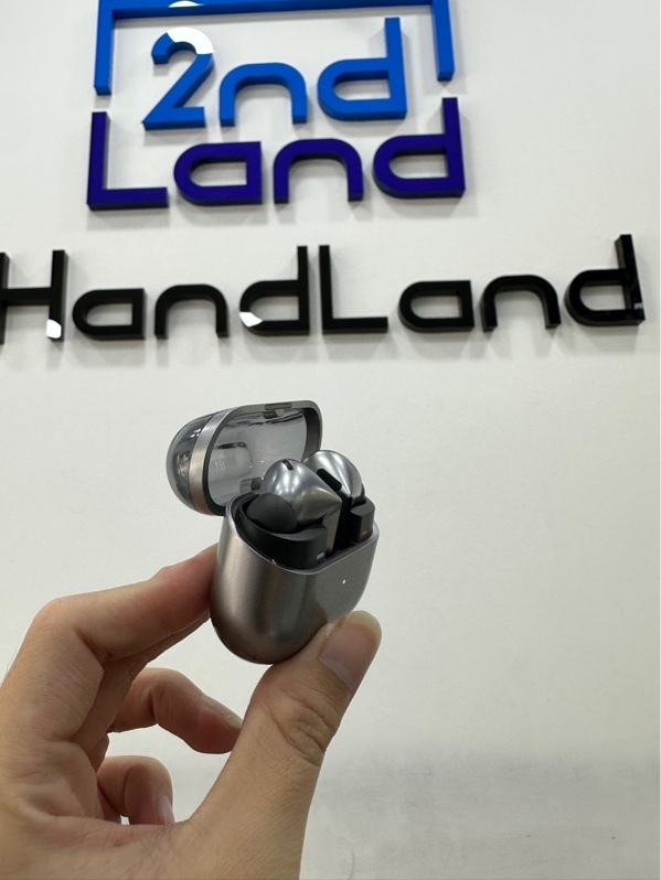 Tai nghe không dây Samsung Galaxy Buds 3 Pro - Màu bạc xám - Ngoại hình 98% - Body