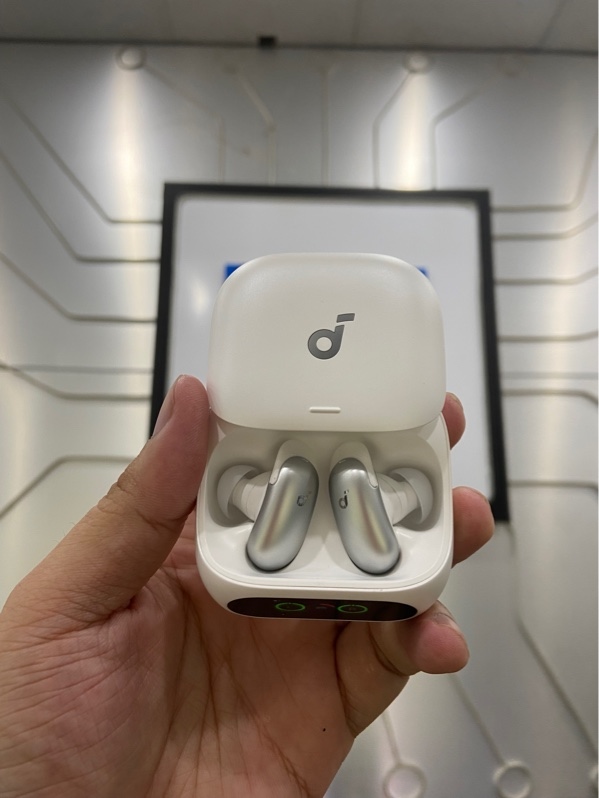 Tai nghe không dây Soundcore Liberty 5 Pro - Màu trắng - Ngoại hình: 98% - Body