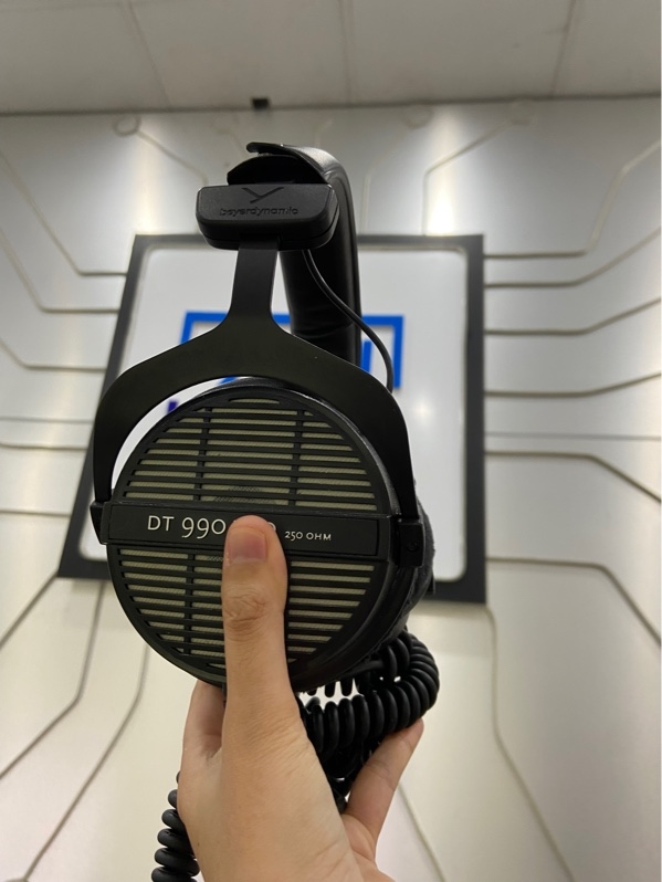 Tai nghe kiểm âm Beyerdynamic DT 990 Pro - Màu đen - Ngoại hình: 97% - Đã thay đệm - Kèm Box