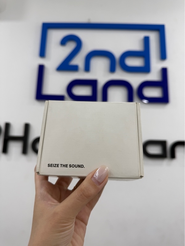 Tai nghe nhét tai Bose QuietComfort earbuds - Màu trắng - Ngoại hình 98% - Kèm Box , 2 bộ tuýp tai , 1 dây C-C