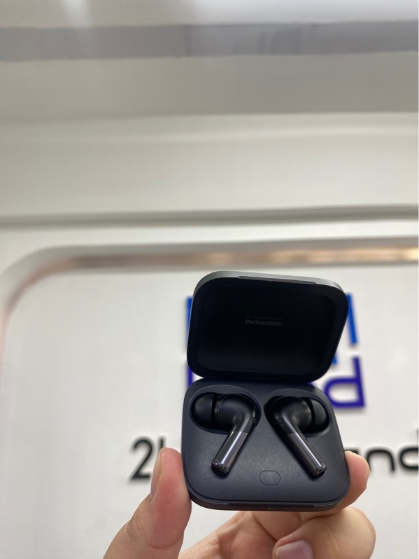 Tai nghe OnePlus Buds Pro 2 - Màu đen - Ngoại hình 97% - Body