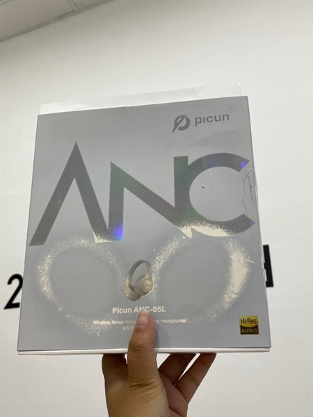 Tai Nghe Picun 05L - Màu be - Ngoại hình 98% - Đệm tai bị ố, có trầy - Fullbox