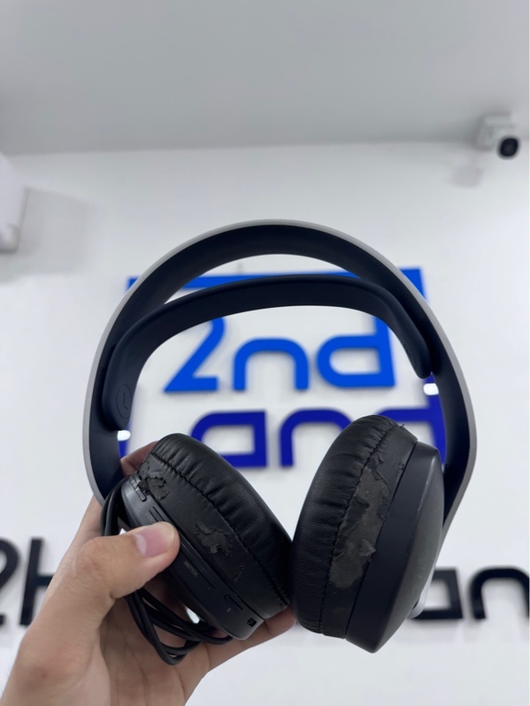 Tai nghe PS5 Sony Pulse 3D Wireless - Màu đen - Ngoại hình 96% - Tróc da nhiều, trầy ố vàng, mất USB kết nối - Kèm 1 dây kết nối 3.5mm