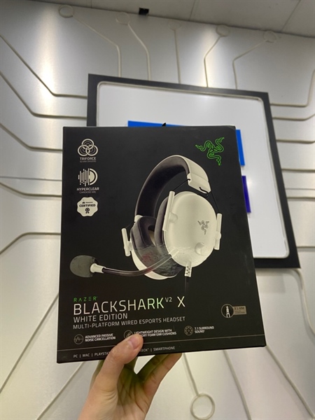 Tai nghe Razer Black Shark V2X - Màu trắng - Ngoại hình: 97% - Ố vàng - Kèm Box + dây 3.5mm